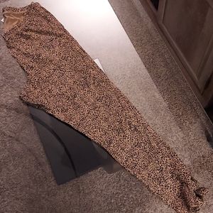 Old Navy women's leggings size large.